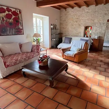 Gite Chez M.jo * Laroque-Timbaut
